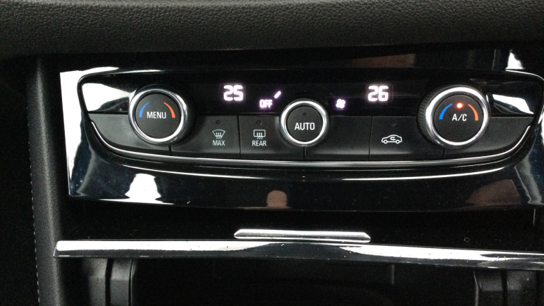 Vauxhall Grandland 1.2 Turbo Design 5dr Auto Petrol Hatchback